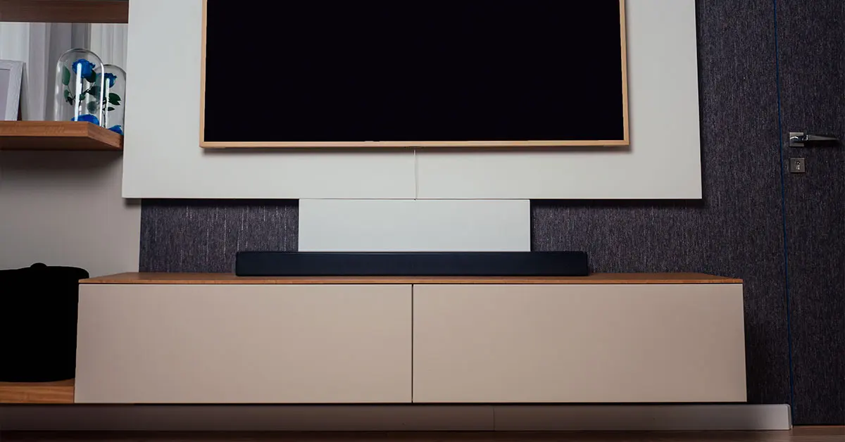 Cómo conectar una barra de sonido a una pantalla: guía completa para los amantes de la tecnología